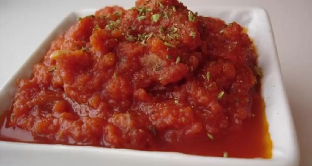 Salsa-de-tomates-e-hierbas