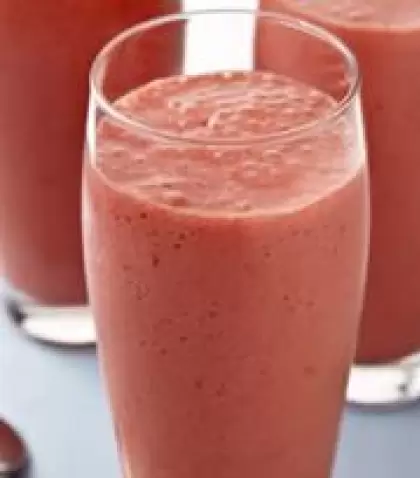 Licuado-de-frutillas-y-yogurt