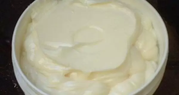 La grasa de pella, un ingrediente clave en la cocina tradicional para lograr sabores intensos y texturas perfectas