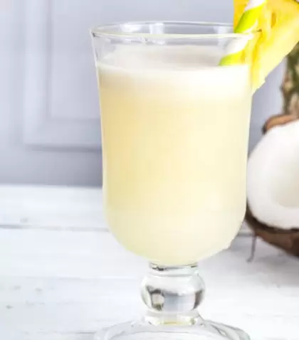 glass-of-pina-colada-PJW2TV6-e1559678754618