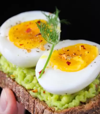 tostada-con-huevos