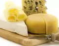 El queso cremoso se puede freezar hasta 2 meses si se guarda en porciones y se descongela en la heladera.