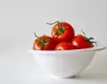 Descubre los beneficios del tomate y c�mo incorporarlo en tu alimentaci�n