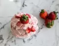 Helado de frutilla y crema casero, cremoso y delicioso