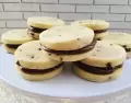 Alfajores con chispas de chocolate