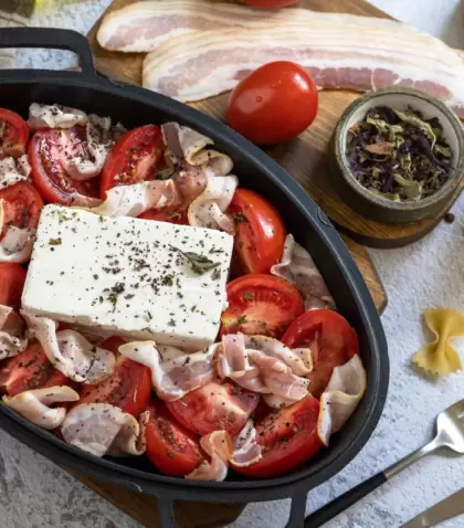 ingredient-for-baked-feta-pasta-or-tiktok-pasta-oven-baked-feta-pasta-made-of-tomatoes-feta-cheese_t20_ypnnZL