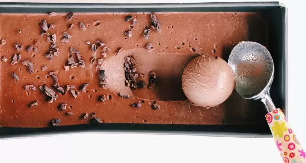 Helado-de-chocolate-rotated