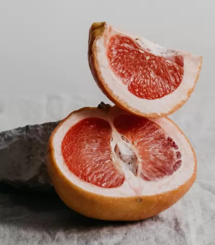 pomelo-scaled