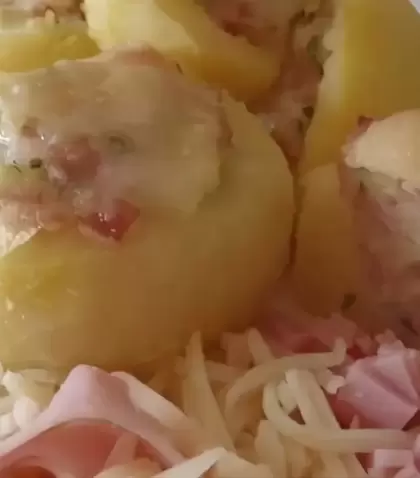 Papas rellenas gratinadas, perfectas como plato principal.