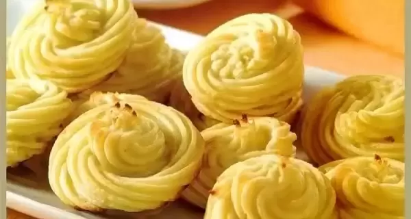 Nidos de pur� de papas, una guarnici�n creativa y deliciosa.