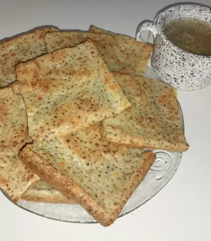 Tostadas de mandioca y semillas de ch�a, sin gluten y deliciosas.