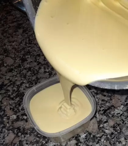 Sambay�n Cl�sico con Licor de Caf�: Postre Elegante y Sin Gluten