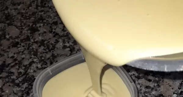 Sambay�n Cl�sico con Licor de Caf�: Postre Elegante y Sin Gluten