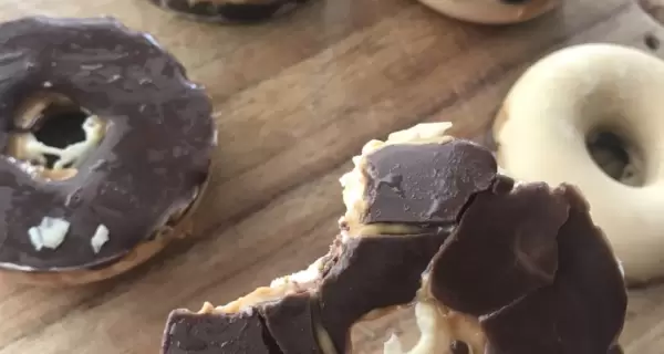 Donas casero con quinoa inflada, saludable y delicioso.