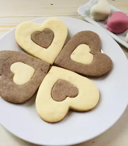 Galletitas bicolor de chocolate y vainilla, ideales para San Valent�n.