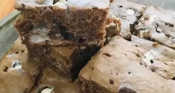 Bud�n de Banana y Chocolate Blanco