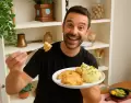 Milanesa de cerdo a la suiza con pur�, una receta rendidora y perfecta para disfrutar en casa.