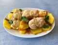 Bullit de peix servido con alioli, papas y arroz a banda, como en las mesas de Ibiza