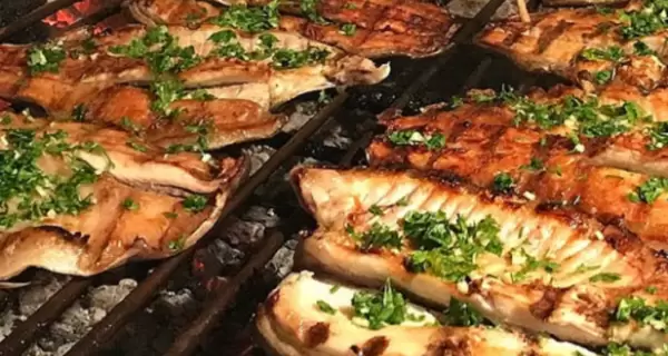El pac� a la parrilla es uno de los platos m�s representativos del Litoral argentino, junto al surub�, el chip� y la yerba mate.