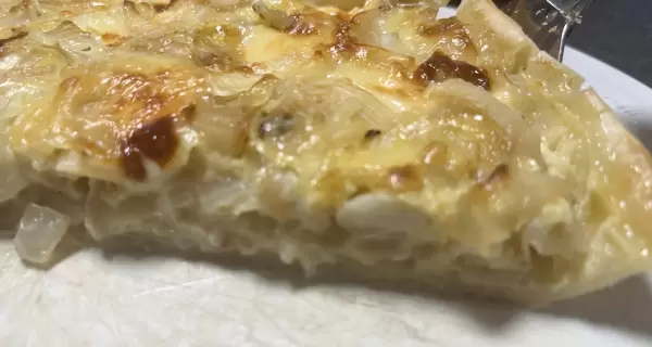 La tarta de cebolla y queso es una opci�n simple, econ�mica y llena de sabor casero.