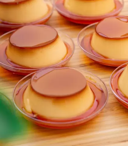 Flan navide�o casero: suave, arom�tico y perfecto para la mesa dulce.