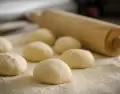 Pan de leche casero: suave, esponjoso y perfecto para desayunos festivos.