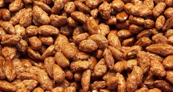 Garrapi�ada casera: el cl�sico dulce crocante de las fiestas.