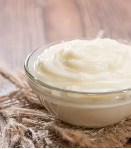 Mayonesa casera cremosa: lista en minutos y con pocos ingredientes.
