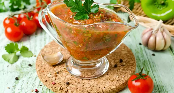 Salsa criolla fresca, ideal para la mesa navide�a