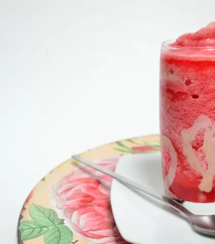 Sorbete de frutas, fresco y natural.