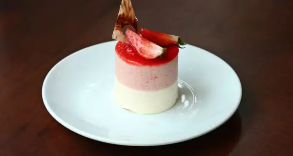 Mousse de frutilla fresco y liviano