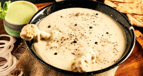 Salsa bechamel casera: suave, cremosa y sin grumos.