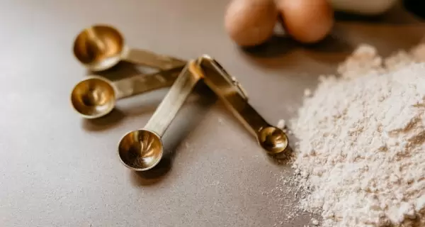 No todos los ingredientes pesan igual en una cucharada