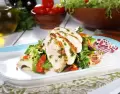 Ensalada de pollo completa y liviana
