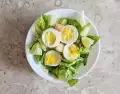 Ensalada de huevo r�pida y rendidora.