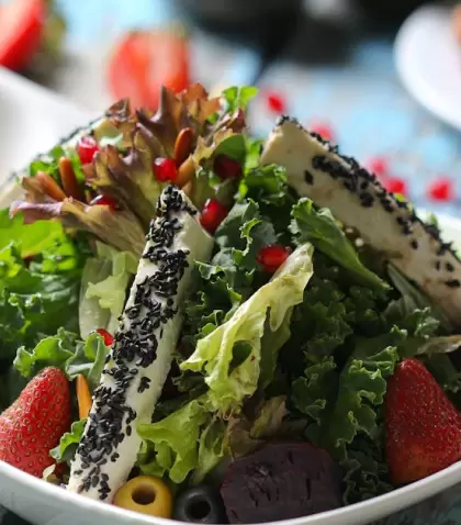 Una ensalada completa es un plato principal.