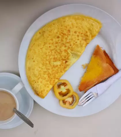 Omelette relleno y esponjoso con una t�cnica simple.