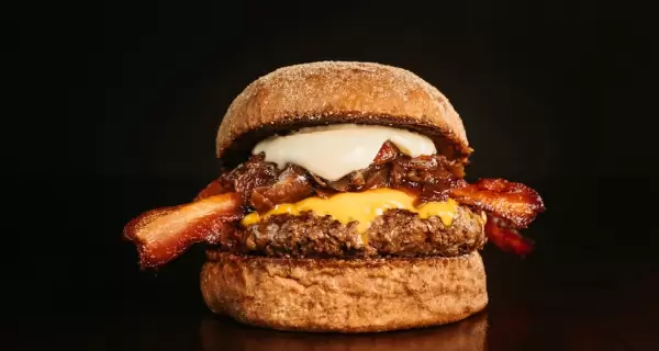 C�mo lograr hamburguesas caseras jugosas con buen sellado exterior.