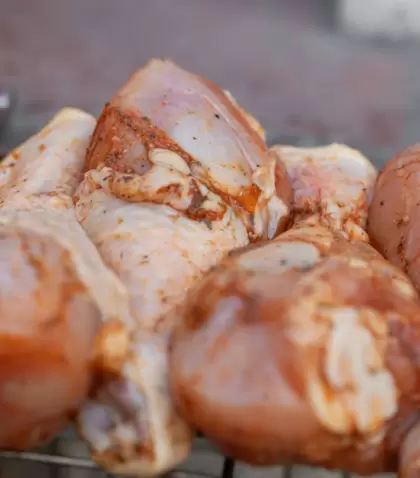 Pollo marinado r�pido.