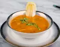 Una sopa espesa puede resolver una comida entera, especialmente en d�as fr�os.