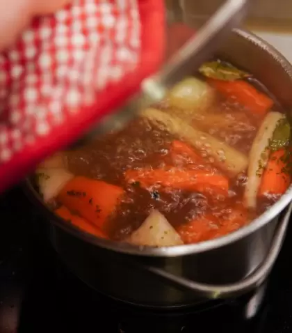El fondo casero es una de las bases m�s �tiles de la cocina.