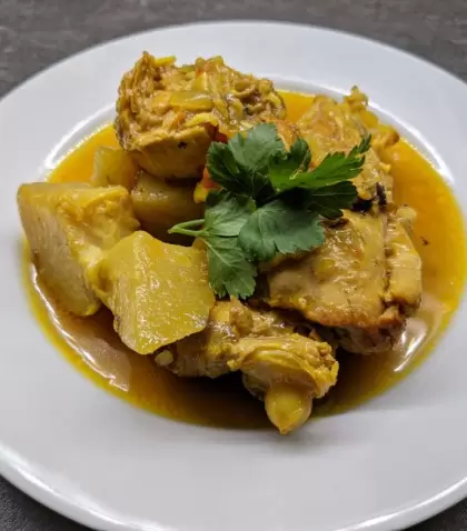 La cazuela de pollo tiene todo lo que se necesita en una comida de invierno.