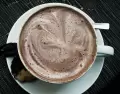 El chocolate caliente admite muchas variantes.