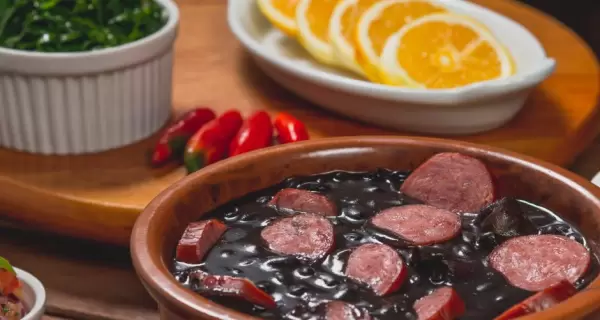 La magia para una feijoada est� en la paciencia y acompa�amientos que equilibran.