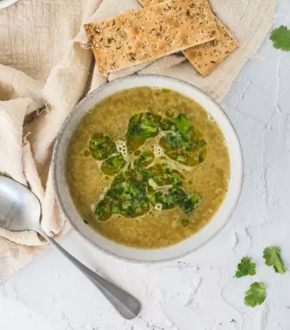 El caldo verde portugu�s combina tres cosas muy simples: cremosidad, sabor y contraste.